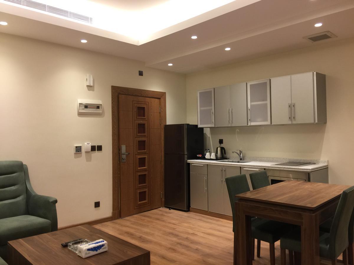 Classical Hotel Suites Yidda Exterior foto
